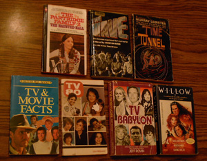  Lot of 40: TV and Movie Related Books :: Lot # 2 Pic 6