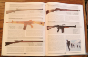 The Illustrated Book of GUNS :: Over 1,000 Firearms HB Pic 4