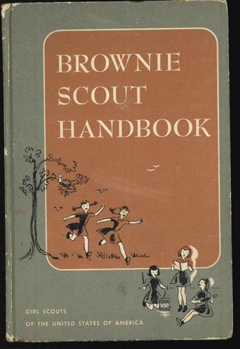 BROWNIE SCOUT HANDBOOK 1960 HB Pic 1