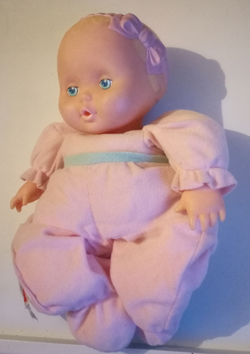 1993 Fisher Price Cuddle-Bye Baby Doll: #4250 Plays Music - Works Pic 1