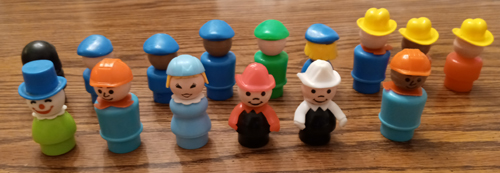  LOT of 15: Fisher Price Plastic Little People Pic 2