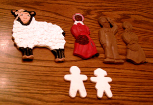 Lot of 11 Chalk Figures: Amish People, Farmers, etc. Pic 2