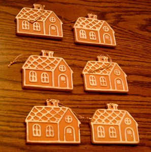 Lot of 8 Chalk Houses Plus Country Welcome Plaque Pic 2