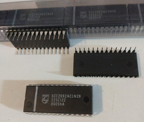 Lot of 8: Philips SCC2692AC1N28