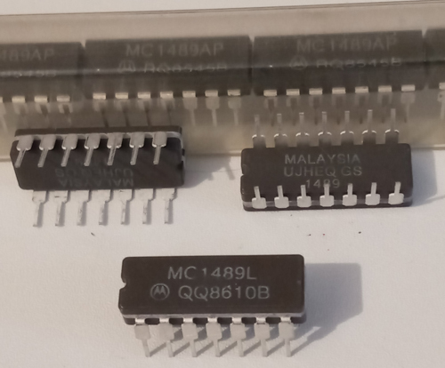 Lot of 21: Motorola MC1489AP + 4: MC1489L