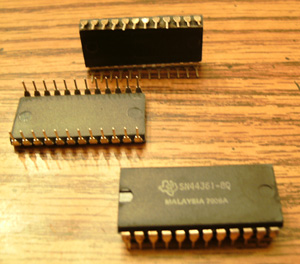 Lot of 13: Texas Instruments SN44361-8Q