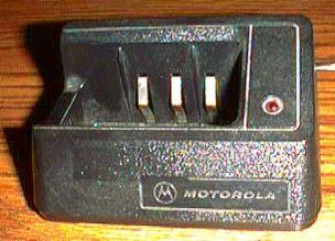 Unused (??): Motorola NTN5540B Charger Pic 1