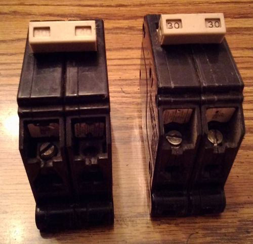 Lot of 2: Cutler-Hammer 2 Pole Circuit Breakers Pic 1