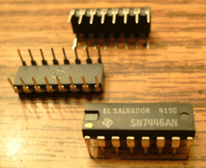 Lot of 23: Texas Instruments SN7446AN