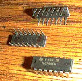 Lot of 25: Texas Instruments TL074ACN Pic 2