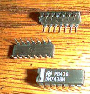 Lot of 25: National Semiconductor DM7438N Pic 2