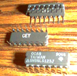 Lot of 22: Texas Instruments SN54LS123J Pic 2