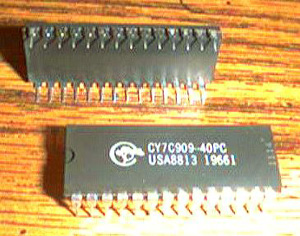 Lot of 2: Cypress CY7C909-40PC Pic 2