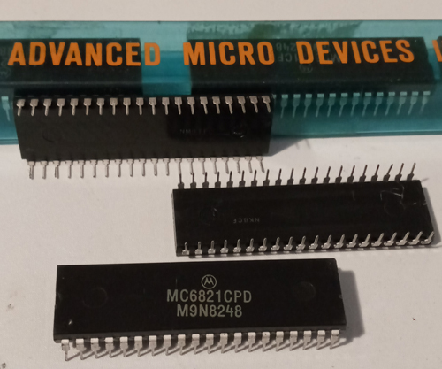 Lot of 7: Motorola MC6821CPD