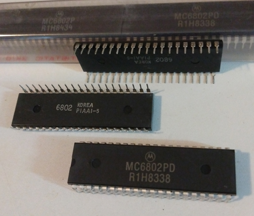 Lot of 9: Motorola MC6802PD