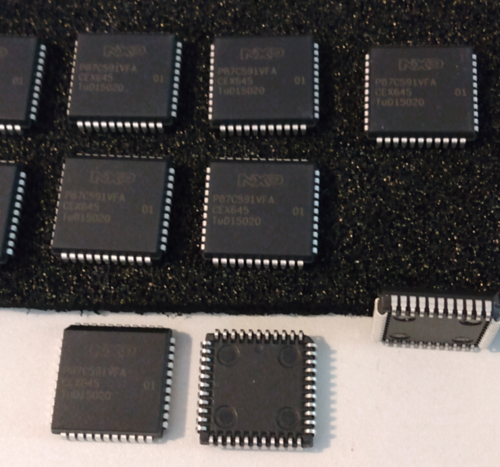 Lot of 10: NXP P87C591VFA