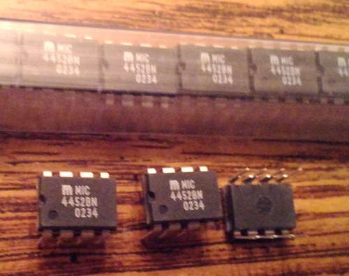 Lots of 50: Micrel MIC4452BN MOSFET Drivers