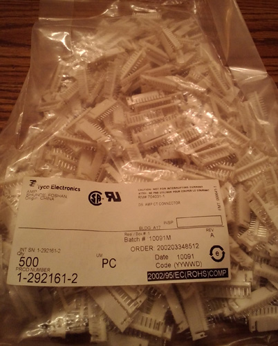 Lots of 500: Tyco 1-292161-2
