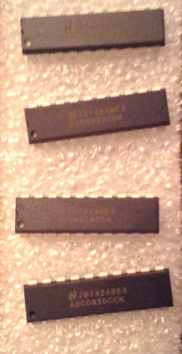 Lot of 4: National Semiconductor ADC0820CCN